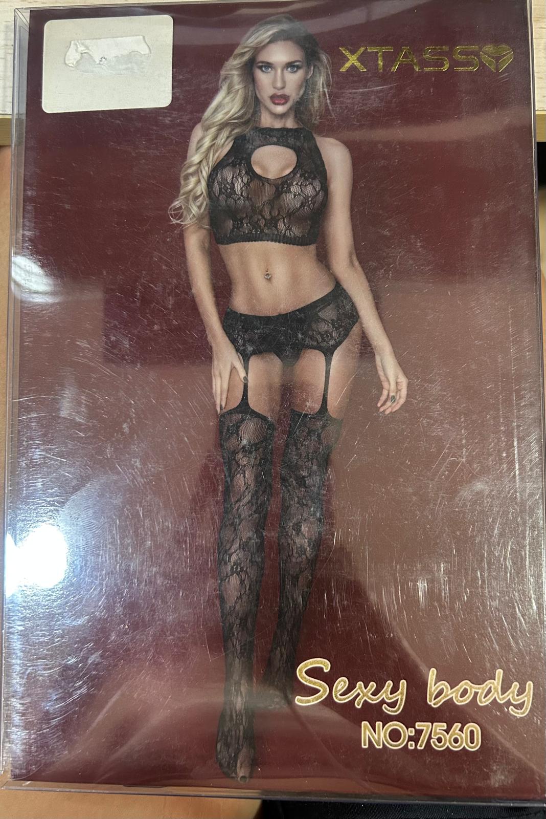conjunto negro de medias , panti y top